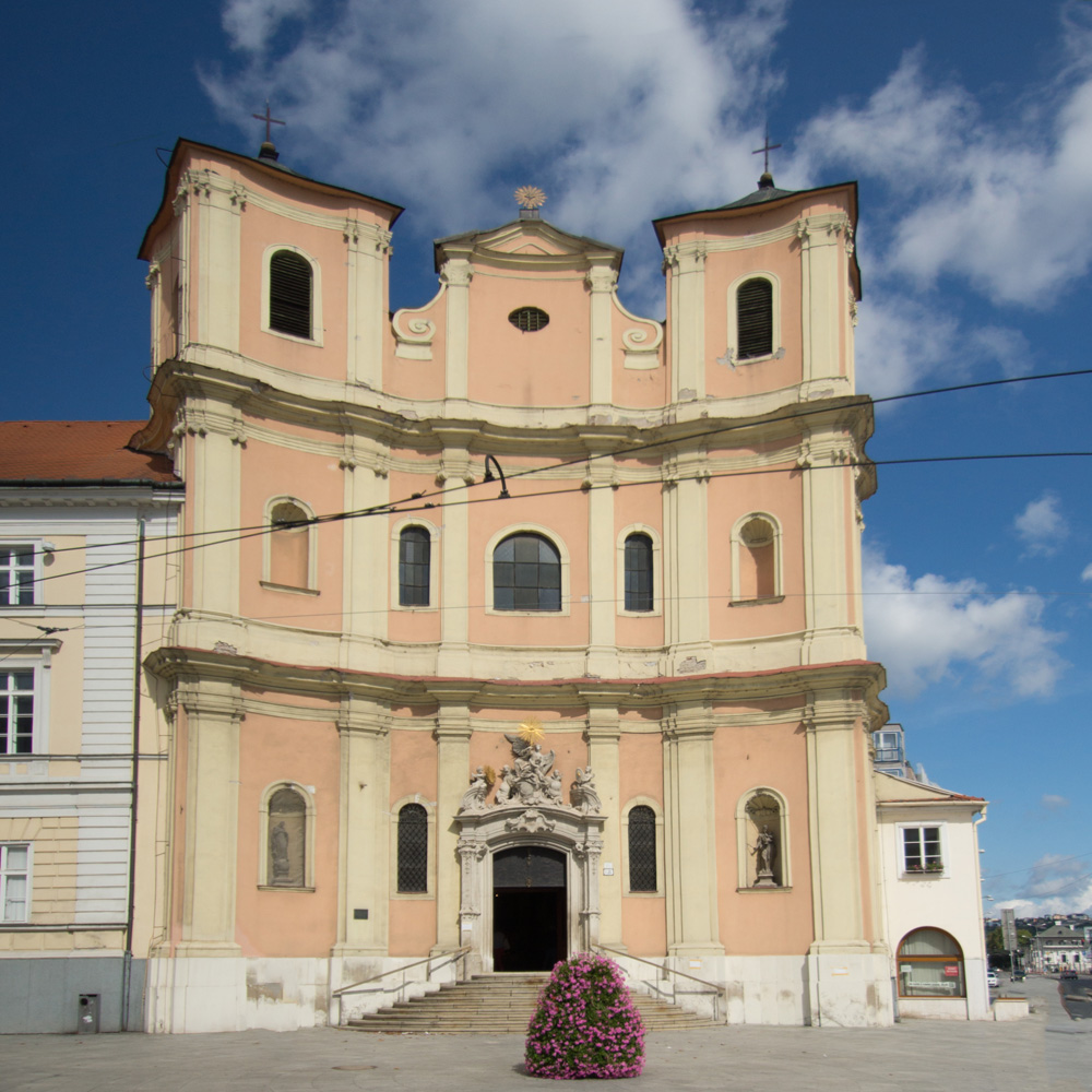 interview zuffa trinitarierkirche bratislava
